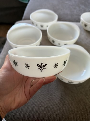 Vintage pyrex glass cereal - pyrex,