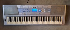 Yamaha Portable Grand DGX 200 Electronic Keyboard