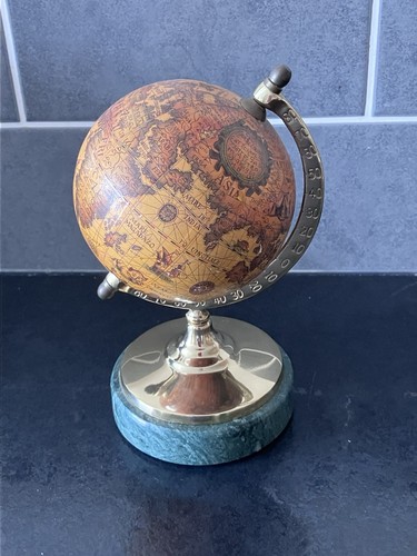 Mini antique effect globe - effect,