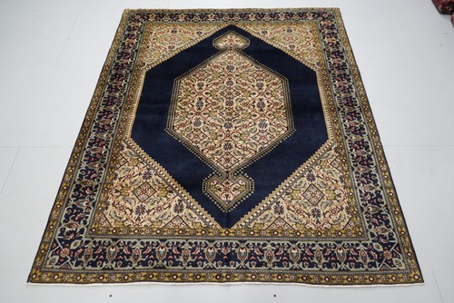 Handmade oriental wool rug - handmade,