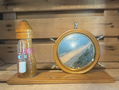 Vintage kitsch wooden - vintage,