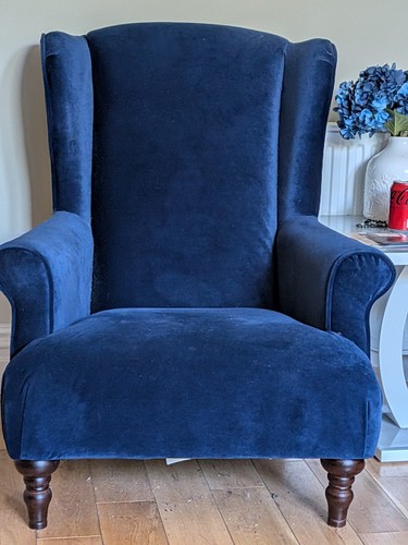 Beautiful vintage sofa - sofa, company
