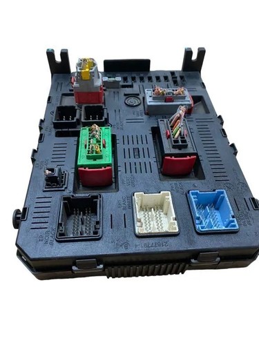 Peugeot 407 fuse box - sw,