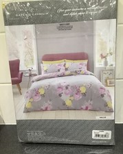 ‘Hallie’ beautiful Floral