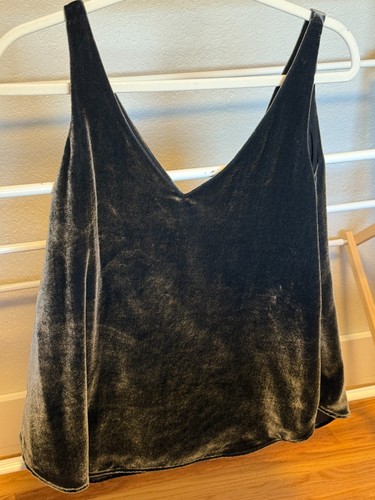 Loft tank top size small - loft,