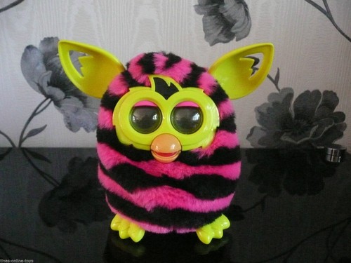 Hasbro furby boom pink black - hasbro,