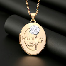 18ct Gold Mum Oval Locket Rose