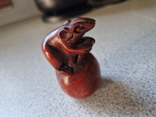 Netsuke mouse ball boxwood - netsuke,