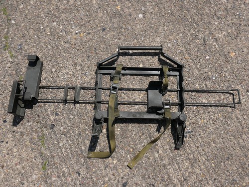 Attachment carrier us army - carrier,