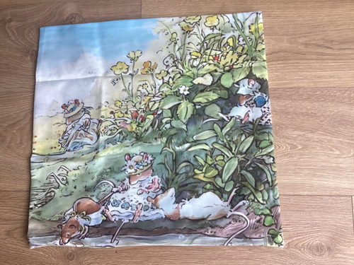 Brambly hedge lazing the - brambly, by