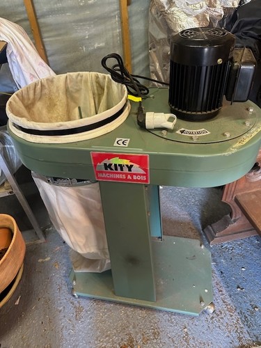 Dust extractor used 240v kity - extractor,