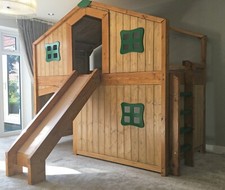 Childrens Wooden Cabin /
