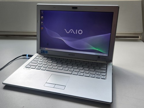 Rare sony vaio - sony, vpcx125lg