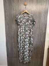 Joe Brown’s Green Floral