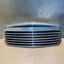 Mercedes-Benz W210 Front