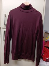 Maroon Size Large Turtleneck