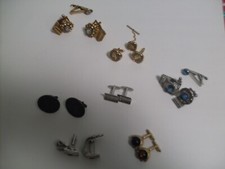 VINTAGE SETS OF CUFFLINKS AND