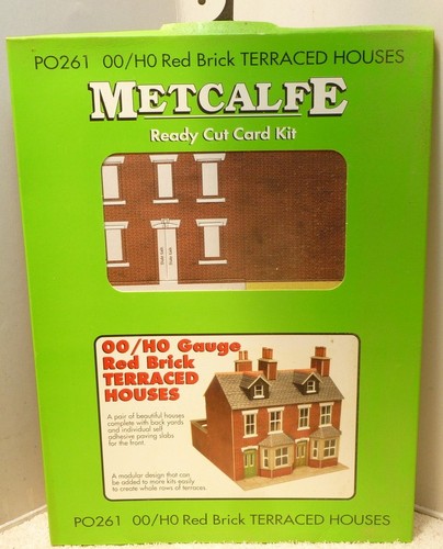 Metcalfe red brick terraced - brick,