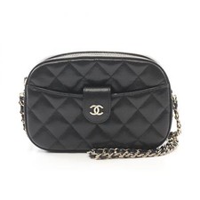 CHANEL Matelasse camera
