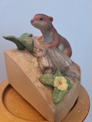 Danbury mint fine porcelain - danbury,