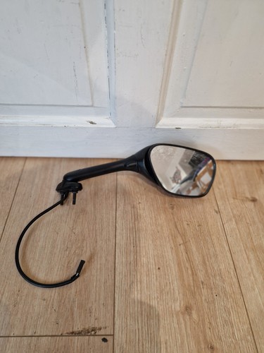 Suzuki gsxr 750 mirror - 750,
