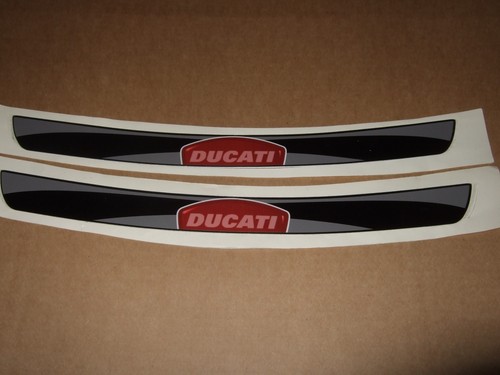 Ducati red black vinyl - 2x,