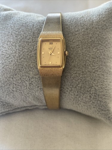Elegant vintage early 1980s - elegant,