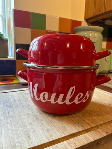 French enamel moules cooking - 2,