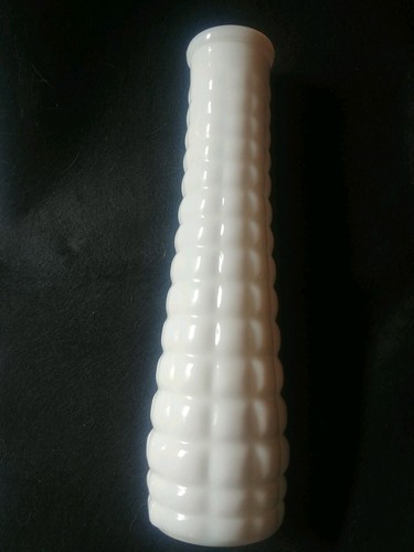 Milk glass brody u - e.o,