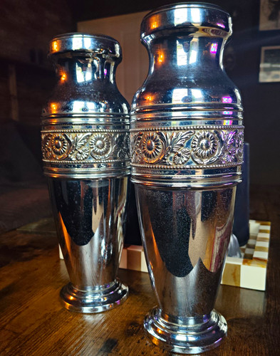 Pair silver tone art - pair,