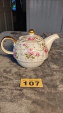 The Leonardo Collection Vintage Teapot with Lid White Floral. Made in England