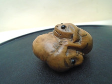 Fabulous signed Japanese wooden netsuke   DOG & PUPPY?   Unusual curiosity