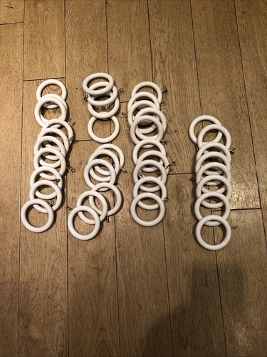 White wooden curtain rings - wooden, x