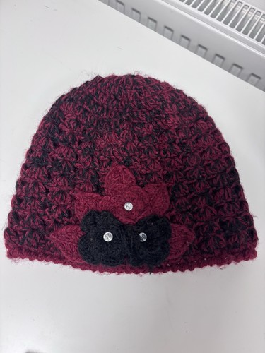 Red black knitted ladies - &,