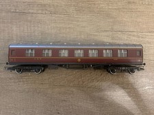 Hornby R474 OO Gauge LMS Composite Coach Crimson Boxed