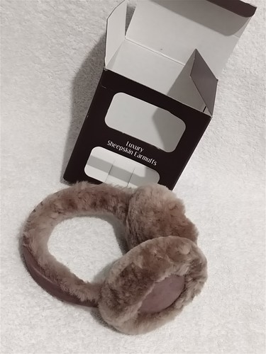 Adult luxury sheepskin earmuff