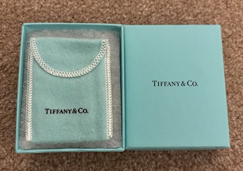 Empty tiffany box with - box, pouch