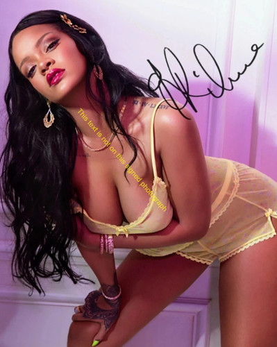 Rihanna fenty signed autograph - rihanna,