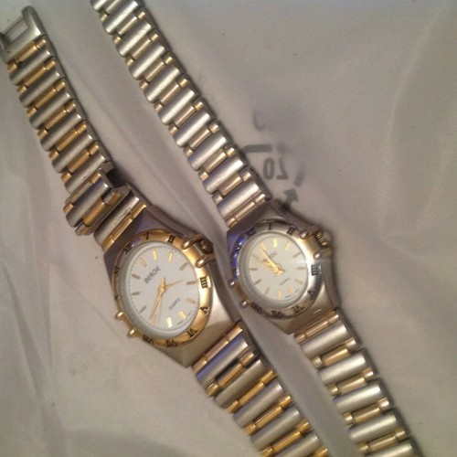 Pair matching ladies - of,