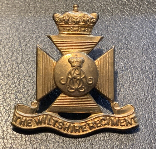 Wiltshire regiment cap badge - wiltshire,