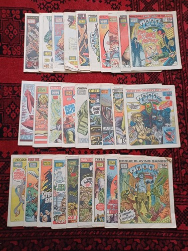 2000ad comic bundle - comic, x