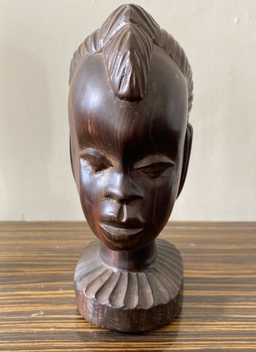 Vtg wood carved - wood,