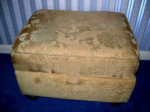 Gold brocade padded - padded, ottoman