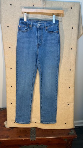 Levi wedgie straight - wedgie,
