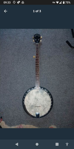 Barnes and mullin banjo