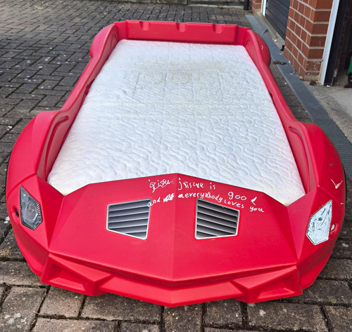 Red storm plastic - red,