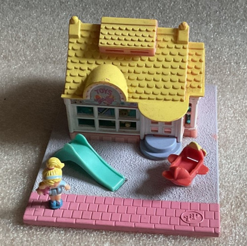 Polly pocket toy - pocket,