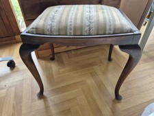 STOOL QUEEN ANN DESIGN FOR DRESSING TABLE VINTAGE/ANTIQUE  PADDED SEAT HARD WOOD