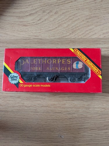Hornby railway carriage 00 - carriage.,