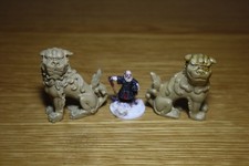 Resin Temple Dogs x2 28-32mm
